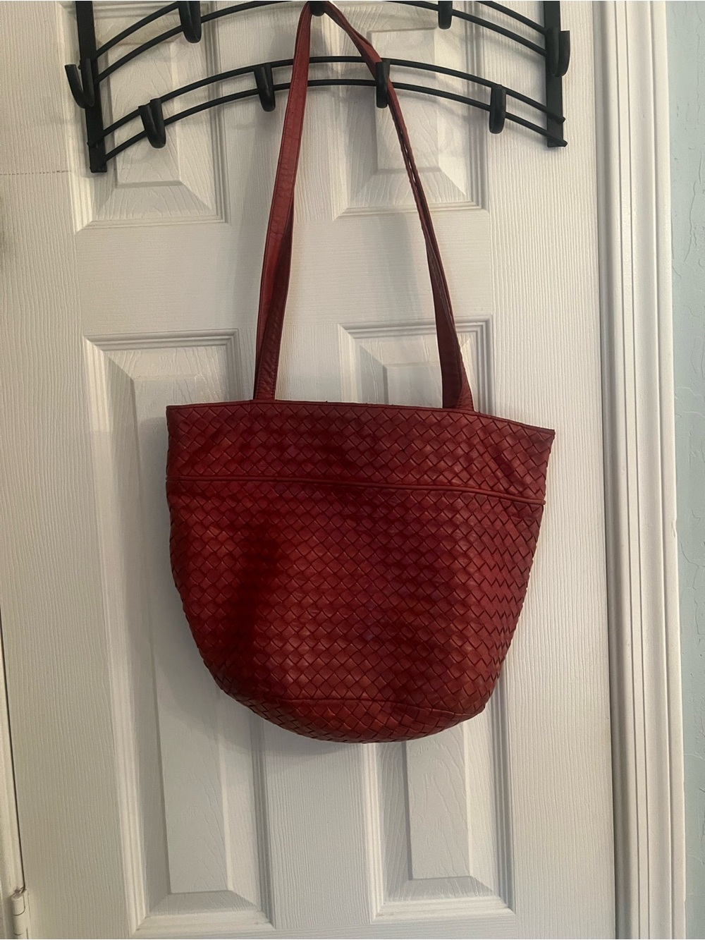 VTG Bottega Veneta medium red intrecciato shoulder bag